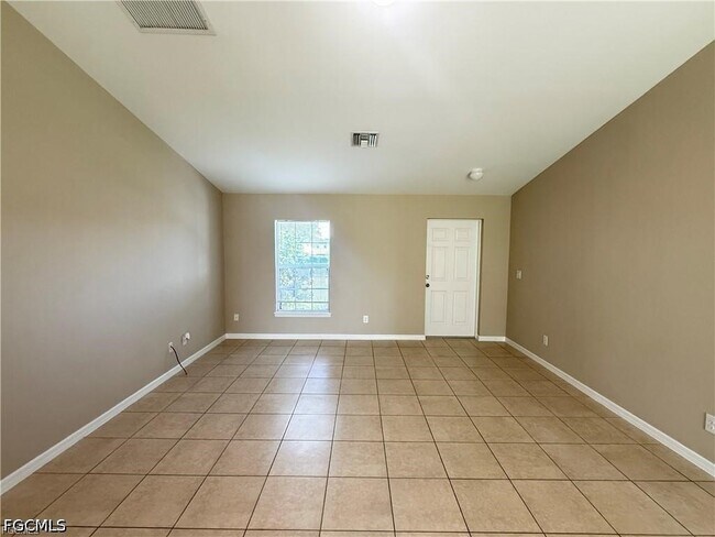 Foto del edificio - 1727 NW 15th St
