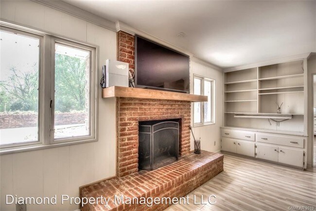 Building Photo - 4 br, 3 bath House - 5739 Lovers Lane