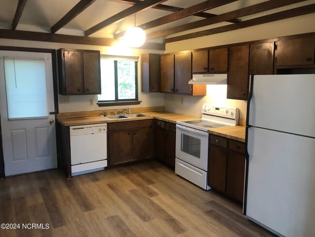 Foto del edificio - 202 Cedar Ridge Ln