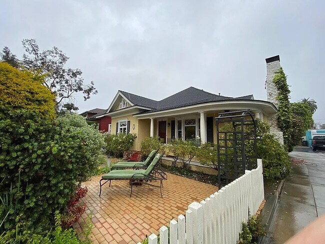 Foto del edificio - 269 N Glassell St