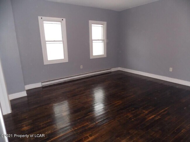 Foto del edificio - 182 George Ave