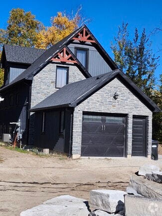 Building Photo - 3144 Mosley St