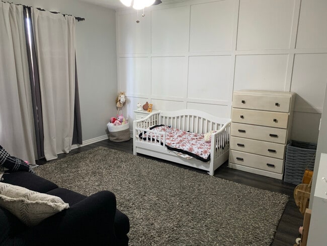 Building Photo - 84 S 100 E