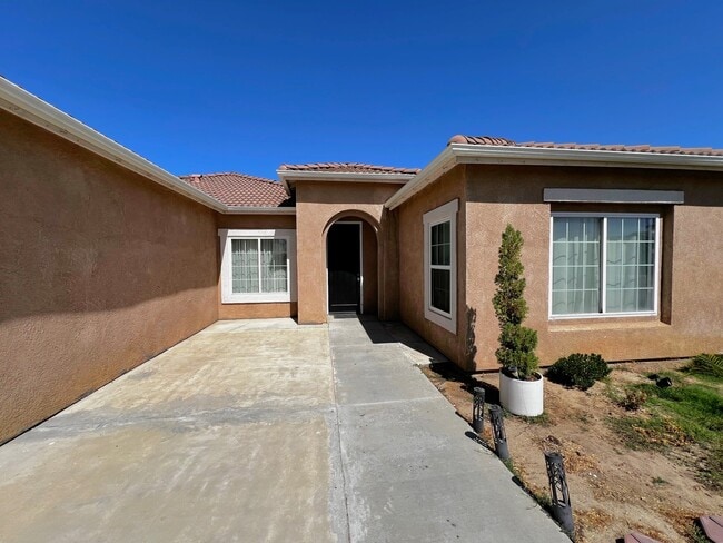 Building Photo - 2030 San Marco Ct