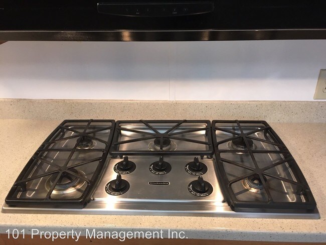 Foto del edificio - 2 br, 2 bath House - 125 Champlain Ave.