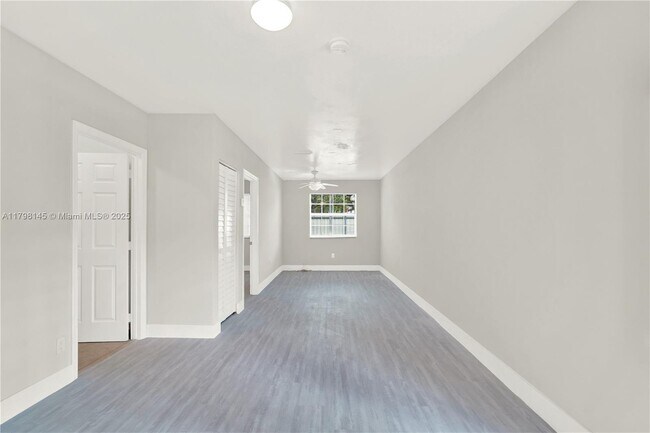 Building Photo - 10410 NW 28th Ave