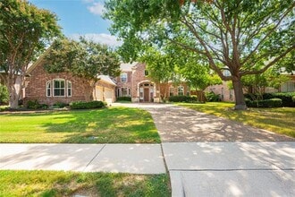Building Photo - 405 Martel Ln