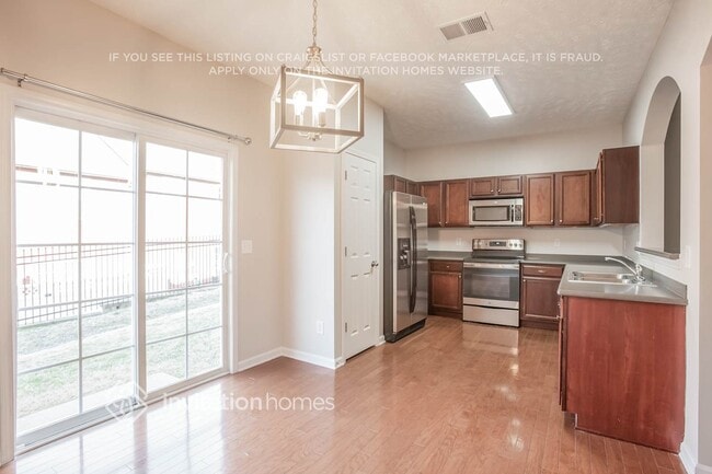 Building Photo - 8712 Ambonnay Dr