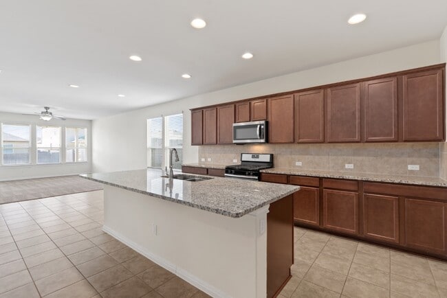 Building Photo - 244 Firethorn Dr