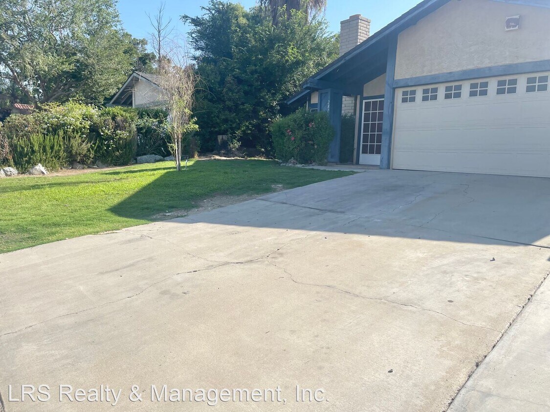 Primary Photo - 3 br, 2 bath House - 2805 Catalina Drive