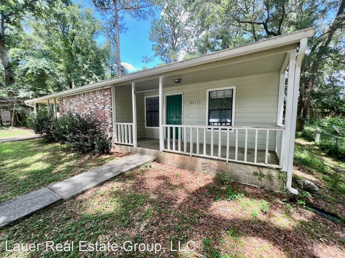 2 br, 2 bath House 5602 Lumberjack Lane A