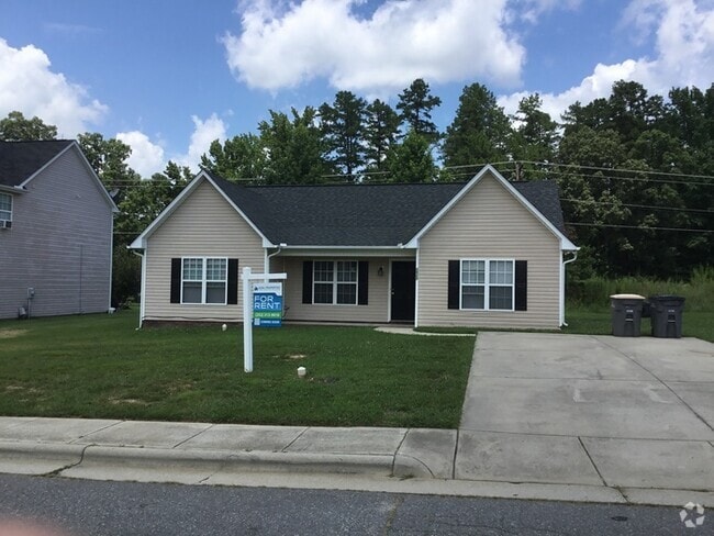 Building Photo - 2923 Ireton Pl