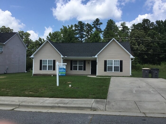Foto principal - 2923 Ireton Pl