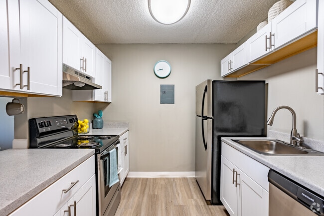 Building Photo - Meridian at Cherry Creek