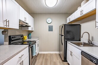 Building Photo - Meridian at Cherry Creek