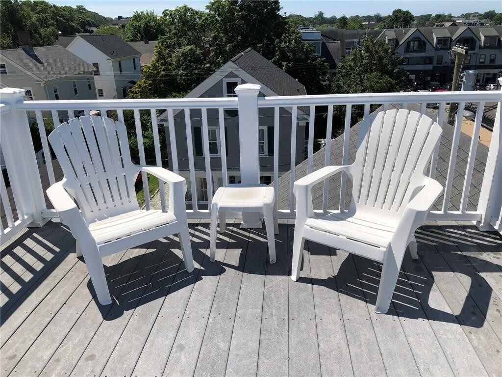 18 Lee Ave Unit 3, Newport, RI 02840 Apartment for Rent in Newport