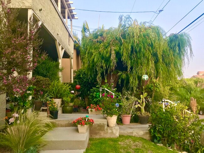 Foto del edificio - 2113 Clark Ln
