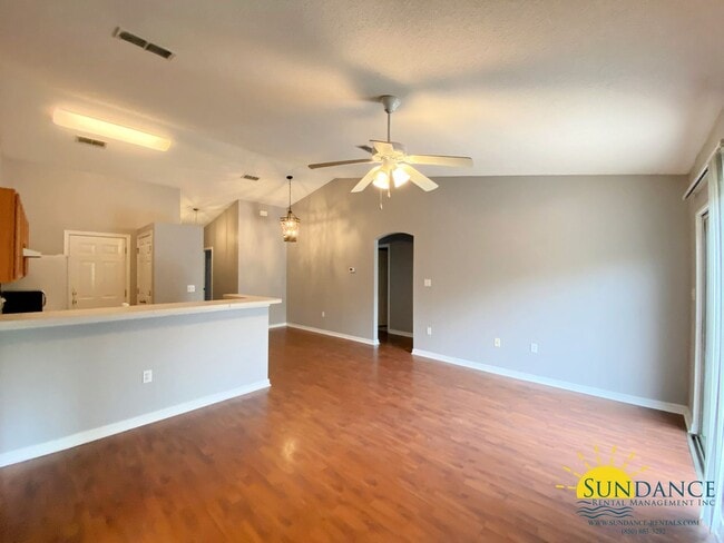 Building Photo - 156 Cabana Way