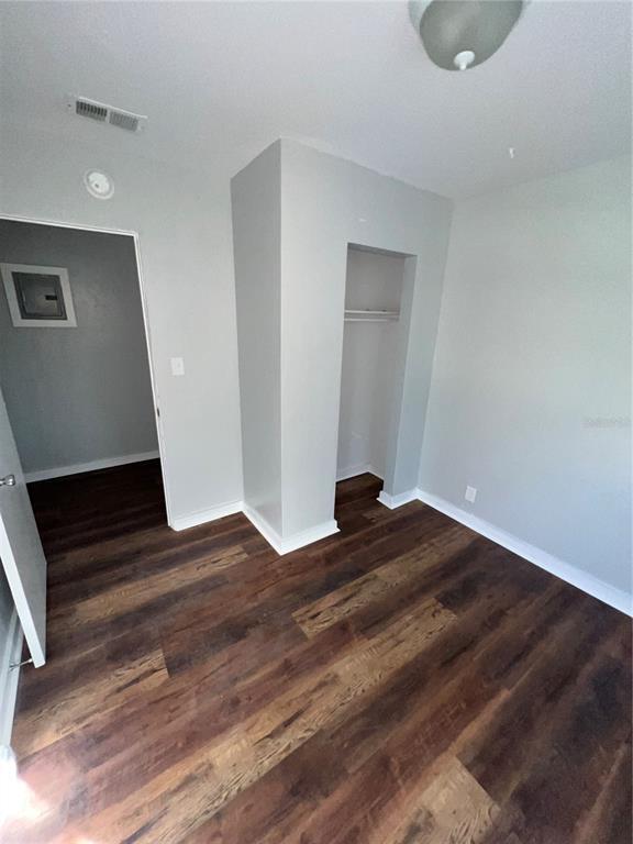 Foto del edificio - 323 S Franklin St