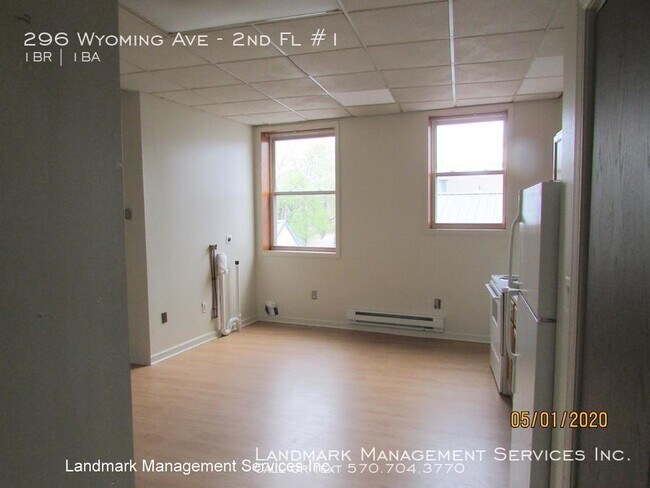Foto del edificio - 296 Wyoming Ave