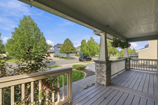 Building Photo - 1680 N Winchester Ct