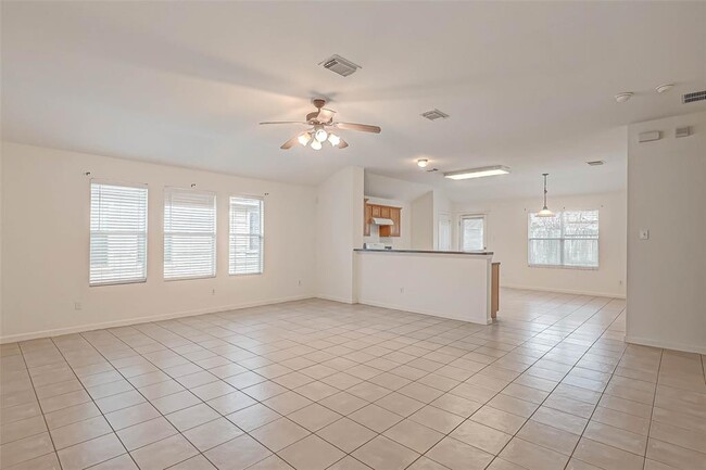 Building Photo - 5815 Plantation Crest Dr