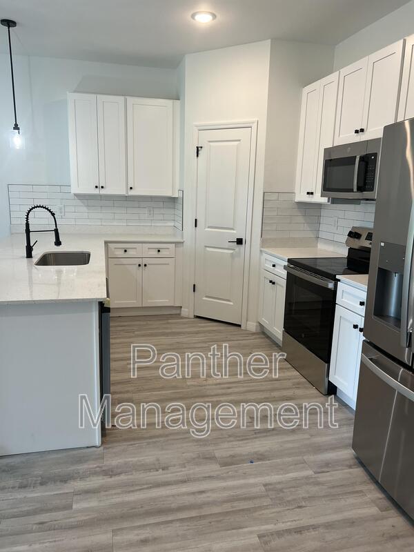 Foto del edificio - 5207 Benton St