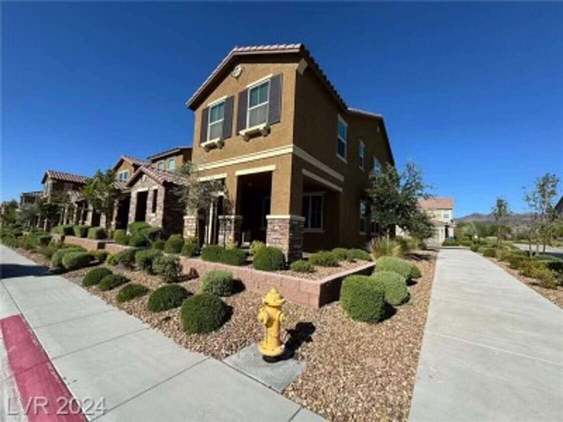 Building Photo - 2834 Turnstone Ridge St