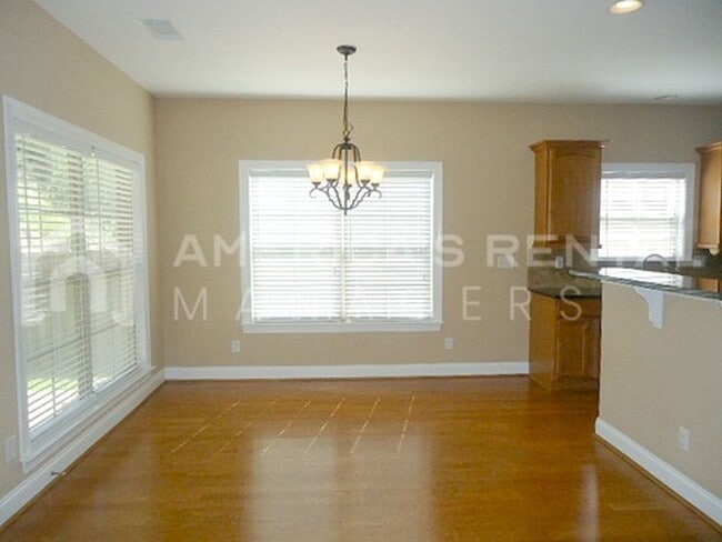 Foto del edificio - DEPOSIT PENDING! Home in Birmingham View w...