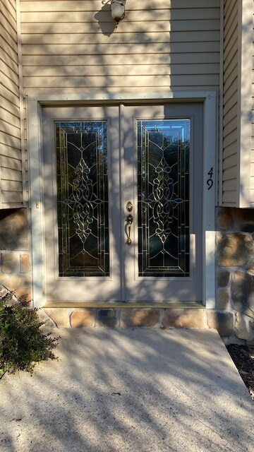 Building Photo - 49 Cardinal Dr