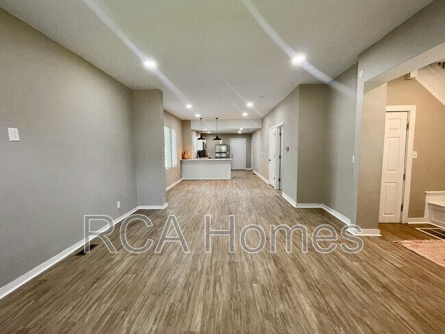 Foto del edificio - 3835 N Kenwood Ave