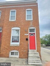 Building Photo - 1207 E Lanvale St