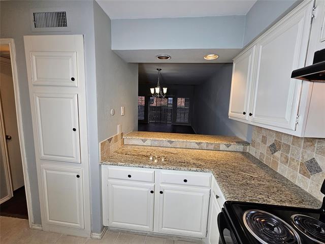 Building Photo - 15221 Berry Trail