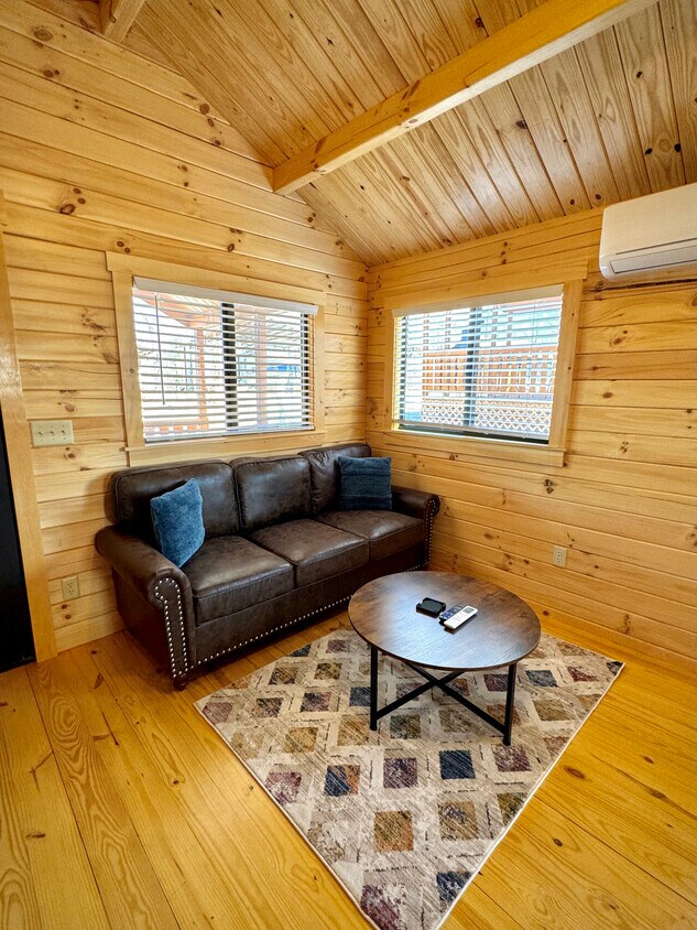 Foto principal - 121 Coyote Rd