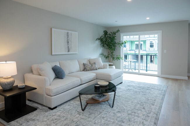 Living Room - Boulder Way