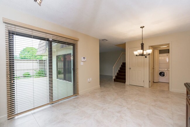 Foto del edificio - 818 8th Ct