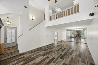 Building Photo - 727 Bunker Hill Rd