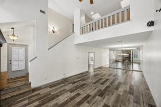 Building Photo - 727 Bunker Hill Rd