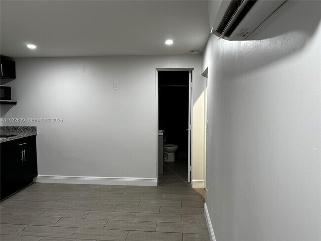 Foto del edificio - 214 S 57th Ave