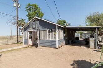 Building Photo - 3527 Beatty St