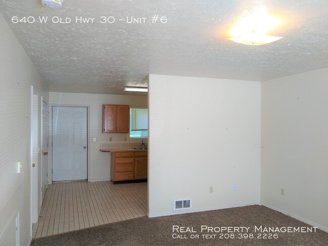 Foto del edificio - Nice townhome in Inkom Idaho