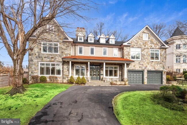 Foto del edificio - 5823 Goldsboro Rd