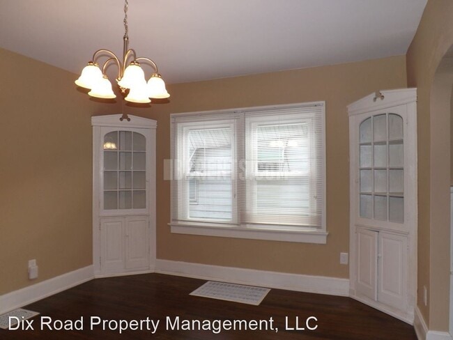 Building Photo - 2 br, 1.5 bath House - 260 Hudson Avenue,
