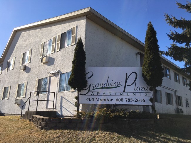 Exterior of building - 400 Monitor St
