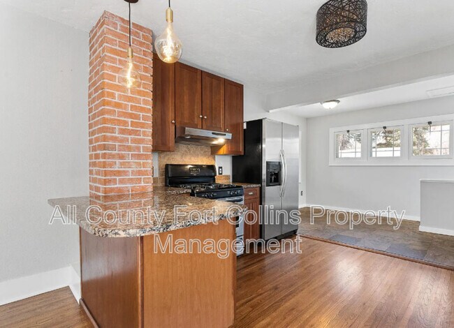 Building Photo - 1106 Mathews St