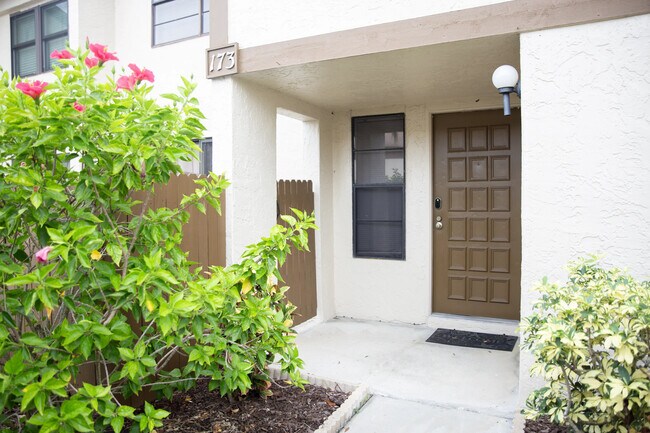 Building Photo - 9209 Seminole Blvd