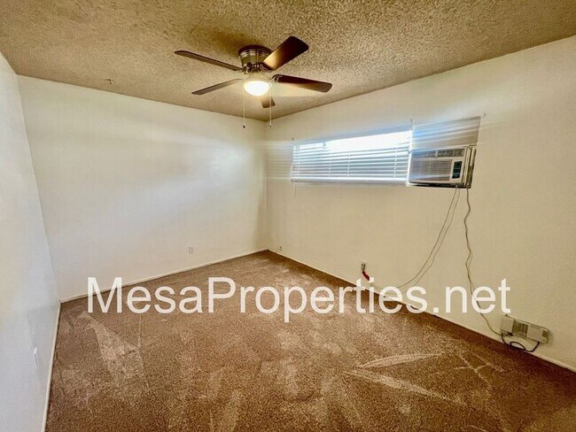 Building Photo - 143 N 13th Ave