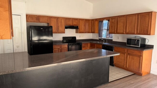 Building Photo - 829 Blanc Ct