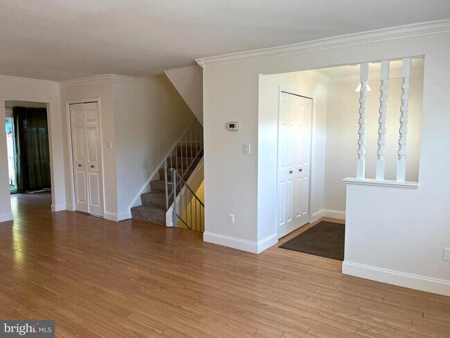 Building Photo - 7480 Covent Wood Ct