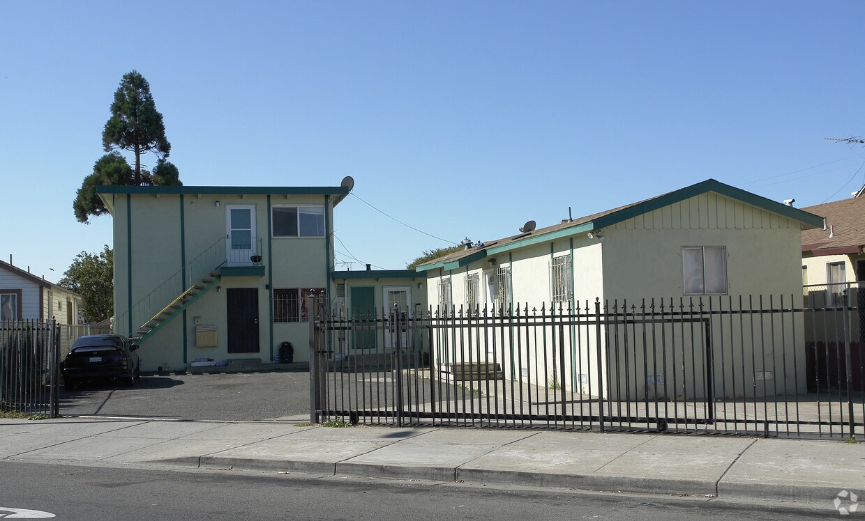 Primary Photo - 1618 Broadway